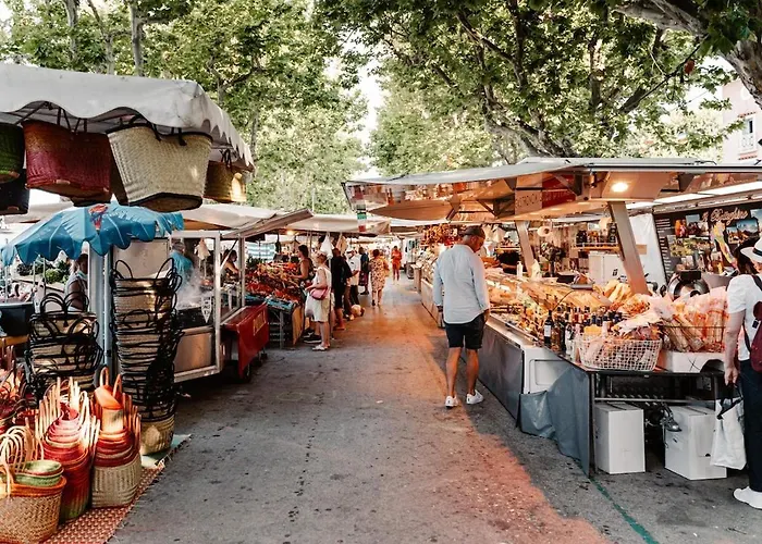 Spacious House With Garden