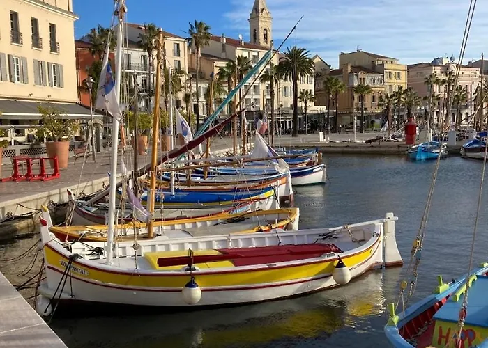 Nyaraló Spacious House With Garden *