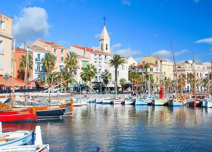 Nyaraló Spacious House With Garden Six-Fours-les-Plages